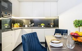 Manufaktura Residence - Apartamenty Industrial z Parkingiem i Dwoma Łazienkami
